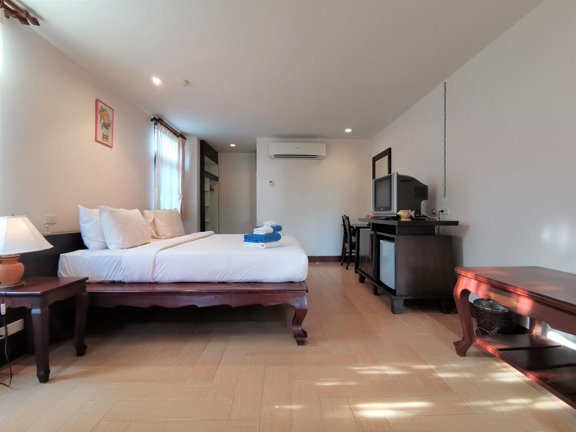 Holiday Villa, Lanta Koh Lanta Exterior photo